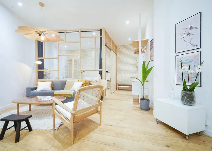 Parisuites Central Canal Saint Martin Luxe & Chic & Cosy