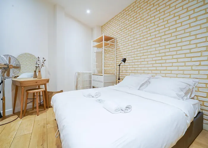 Parisuites Central Canal Saint Martin Luxe & Chic & Cosy